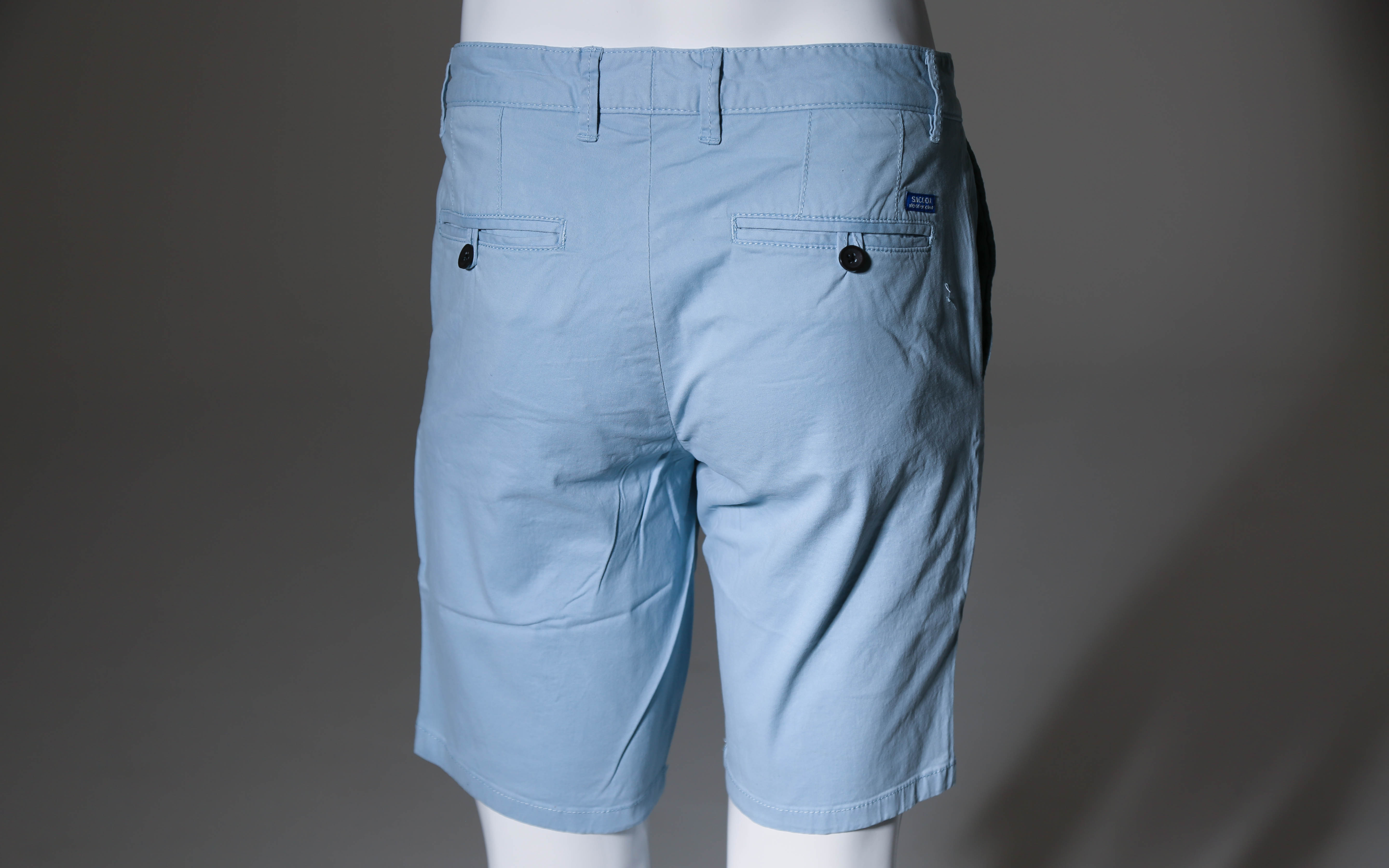 Basic bermuda shorts