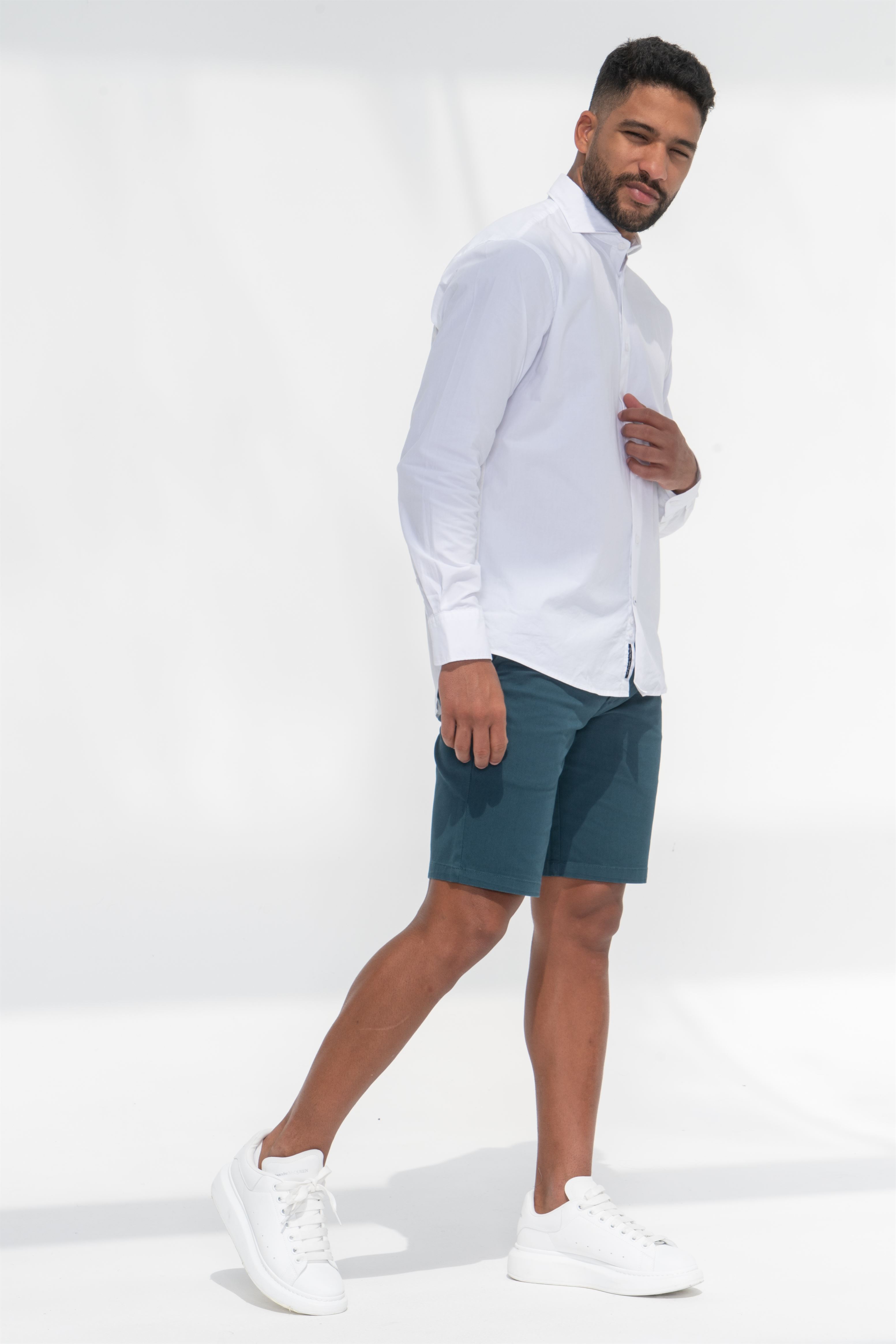 Palawan Bermuda Shorts in slim-fit with structured fabric
