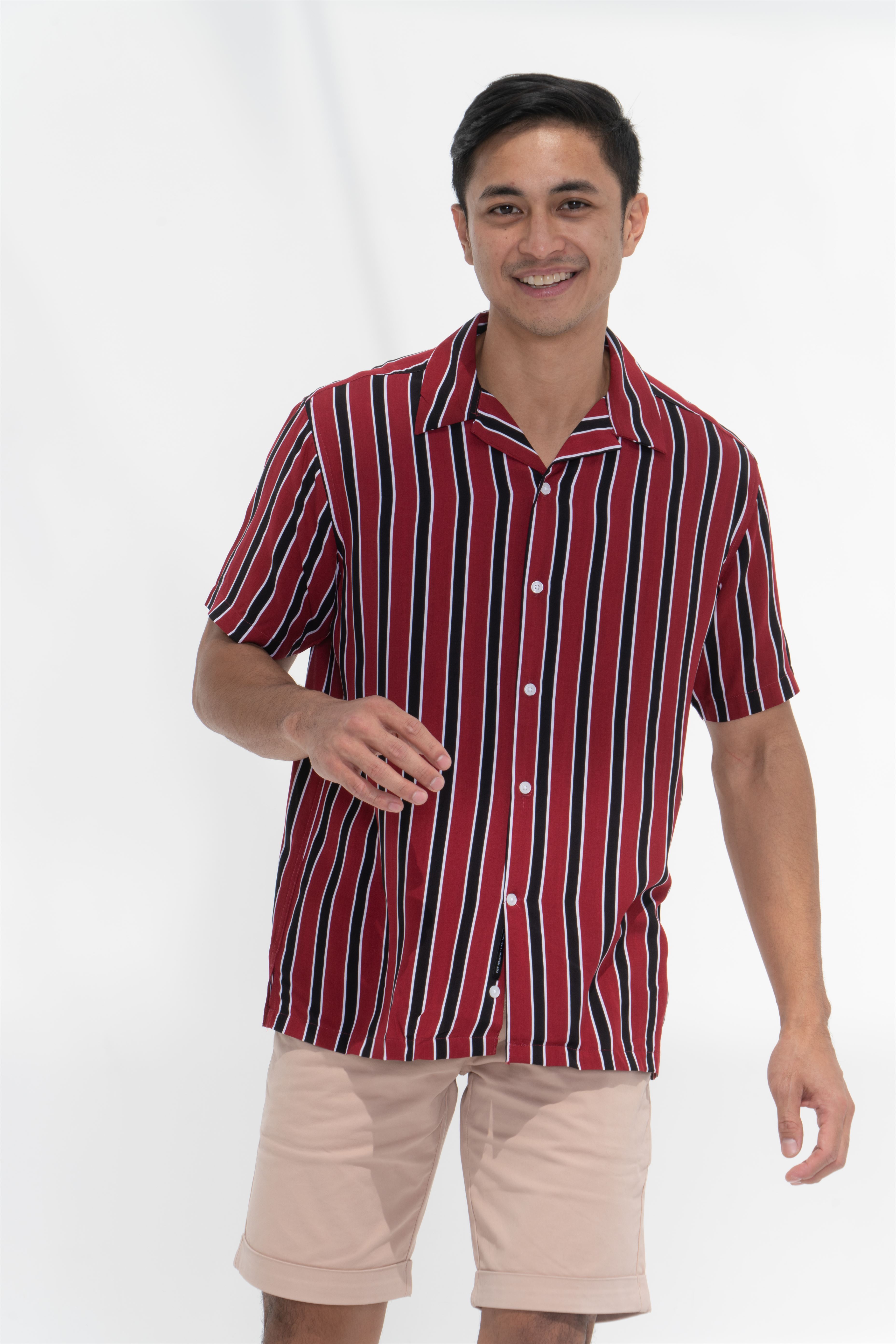 Palawan Bermuda Shorts in slim-fit with ferrule hem