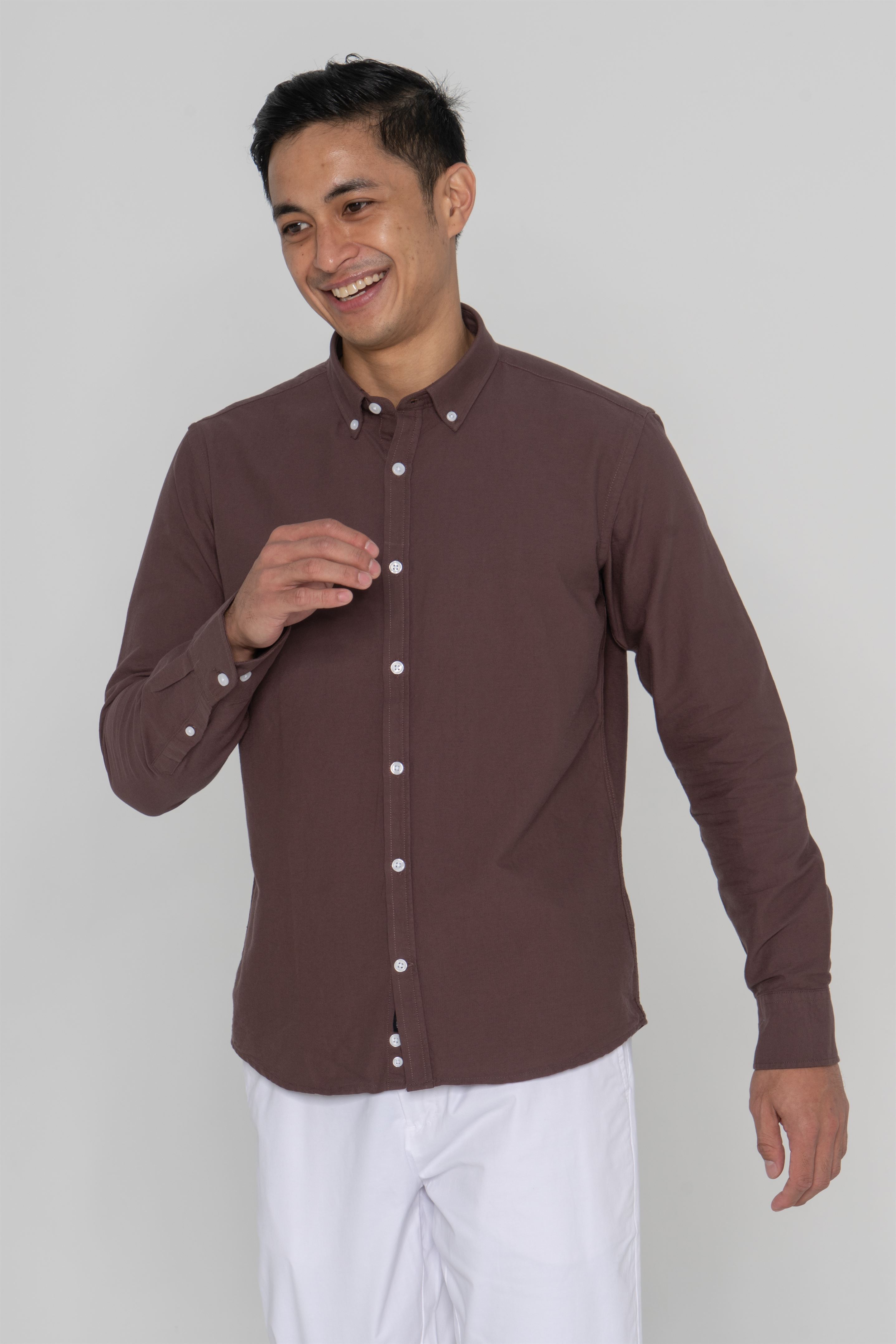 Casual oxford shirt with Button down collar