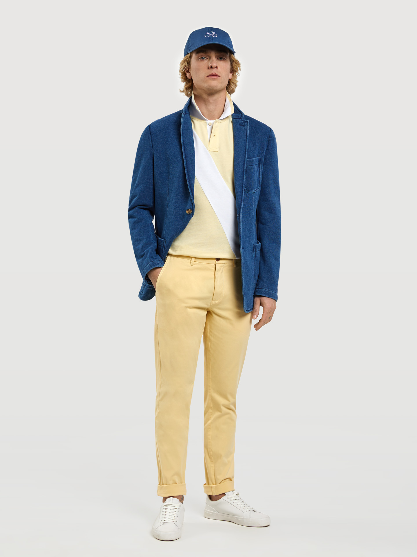 MenÂ´s  slim-fit chinos