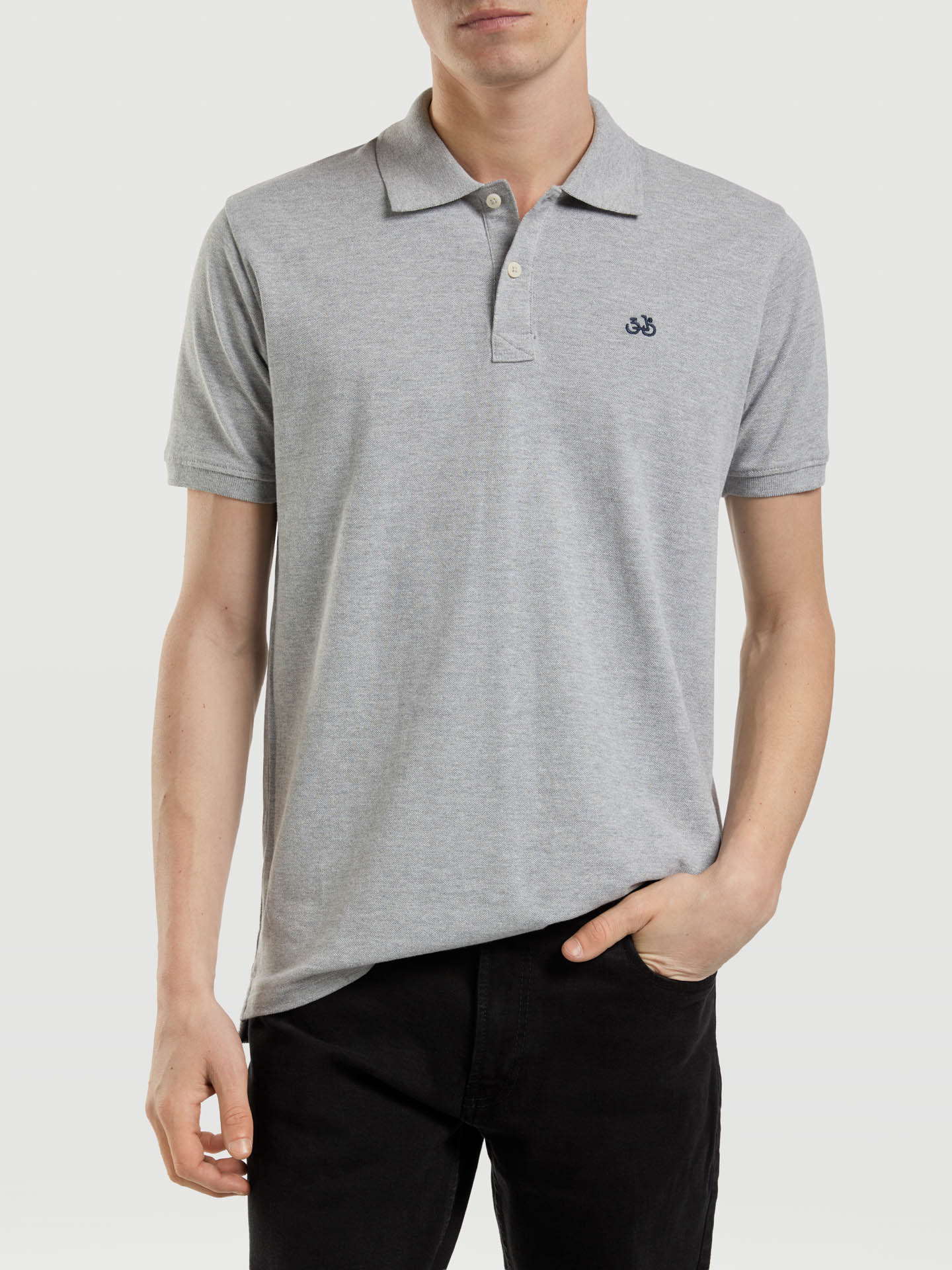 A cool polo shirt, with contrasting color details on the collar