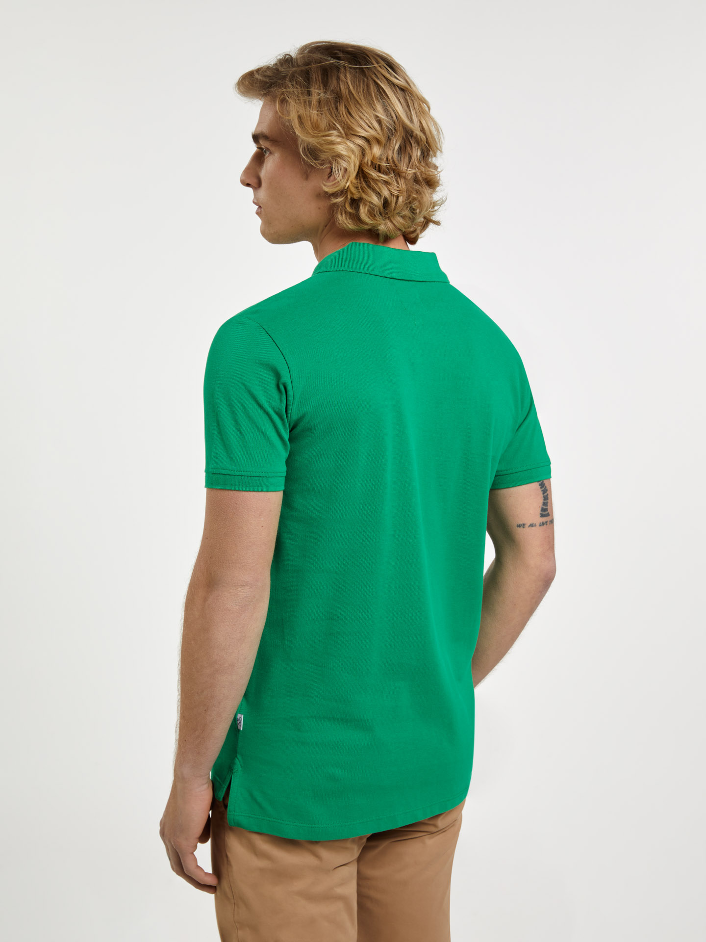 The essential short-sleeved polo shirt by SACOOR BLUE