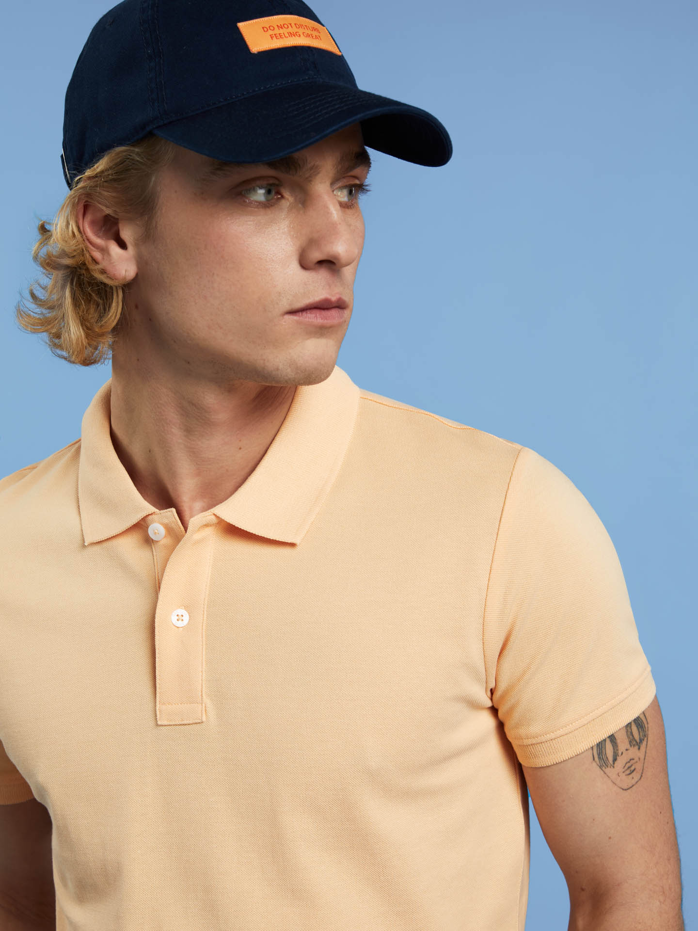 The essential short-sleeved polo shirt by SACOOR BLUE