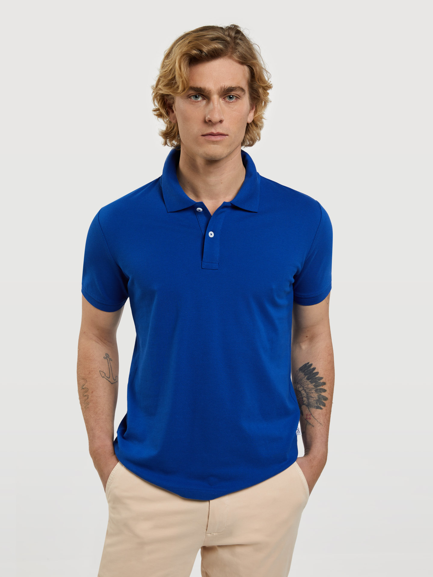The essential short-sleeved polo shirt by SACOOR BLUE