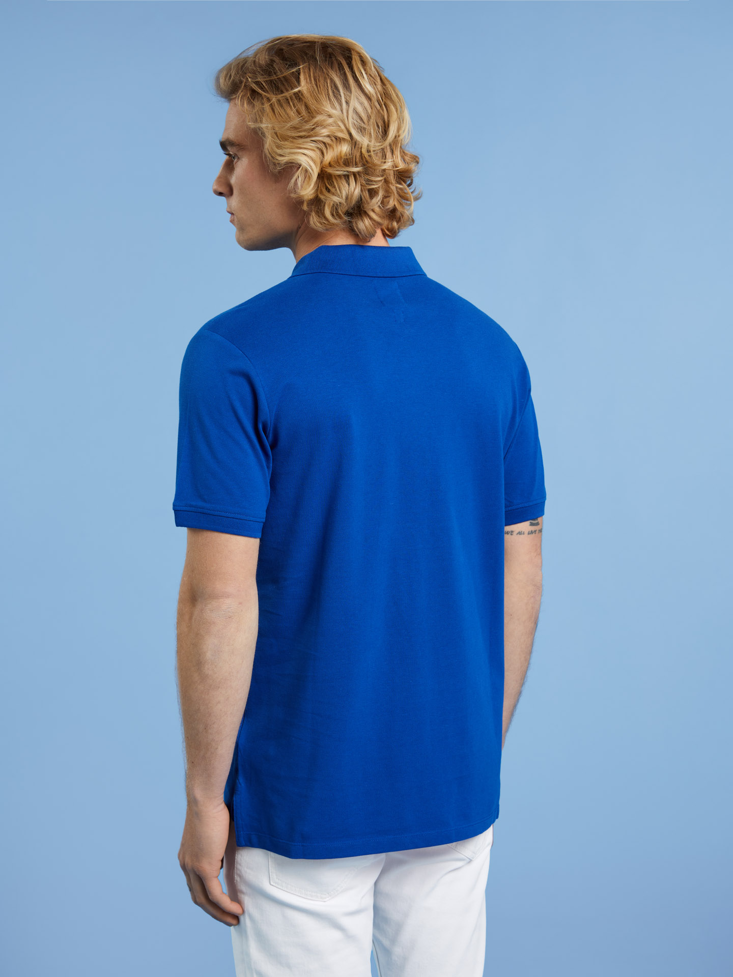 The basic short-sleeved polo shirt by SACOOR BLUE