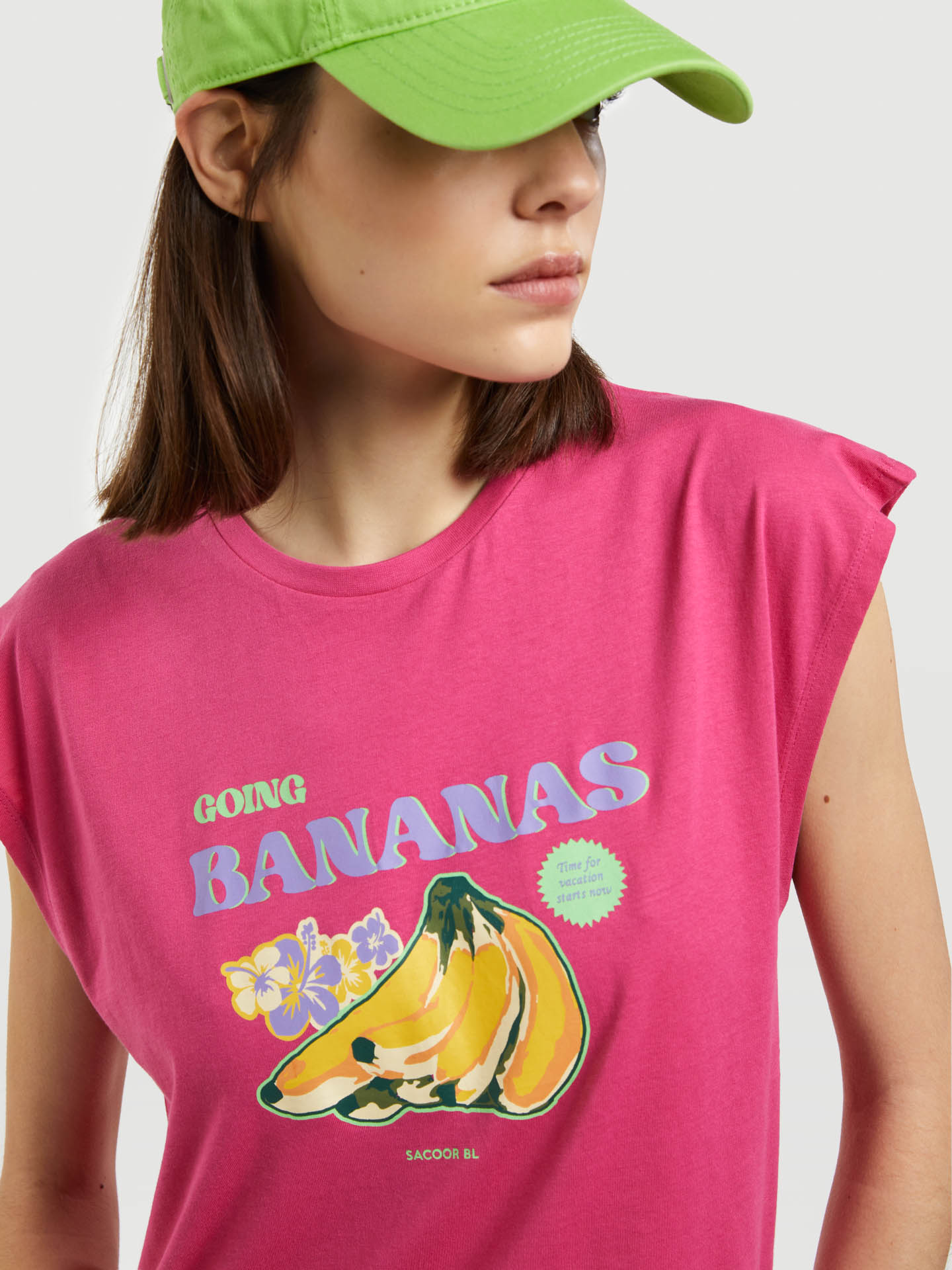Woman's T-shirt Sleeveless Going Bananas""