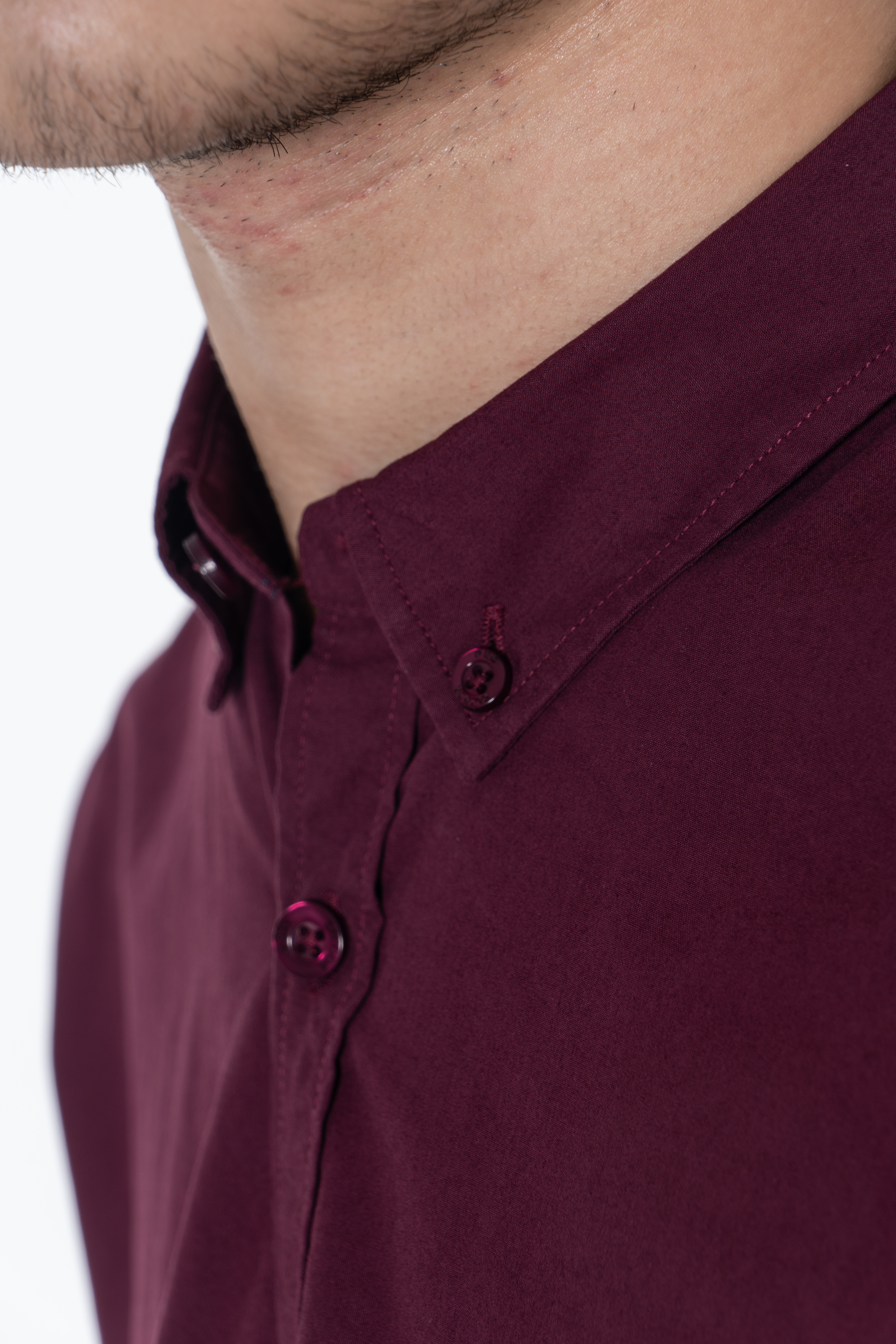 Casual slim fit shirt with Button down collar